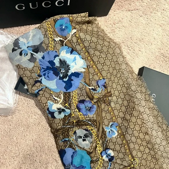 Gucci Floral Scarf in Blue and Brown - Picture 3 of 3